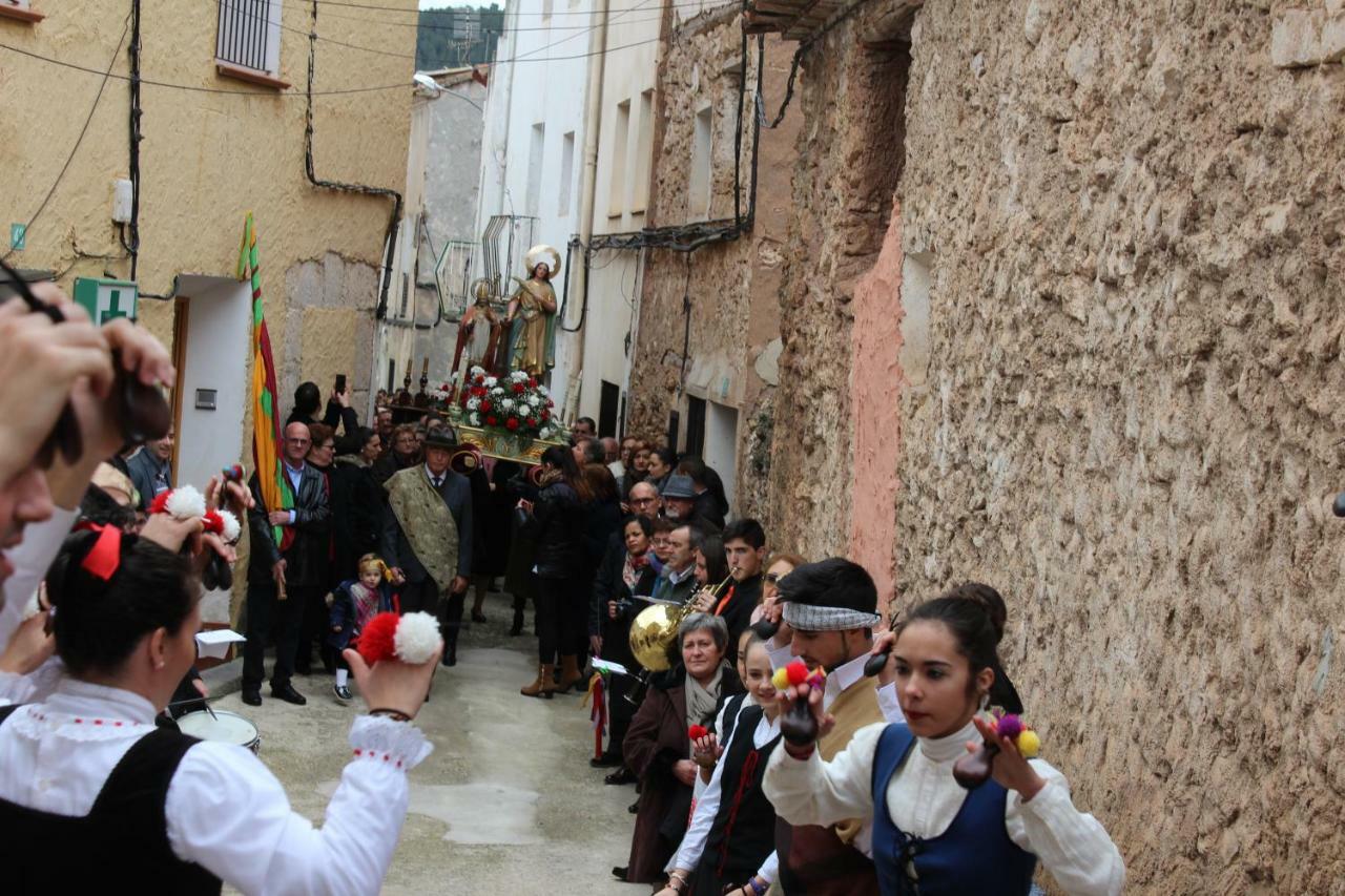 Posada Manolon Santa Cruz de Moya Ngoại thất bức ảnh